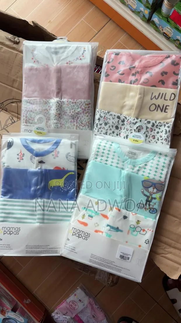 Mamas and Papas Sleepsuit · Photo 1