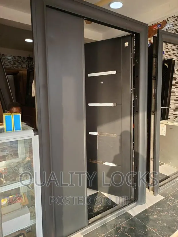 Steel Metal Smooth Black and White Door · Photo 1