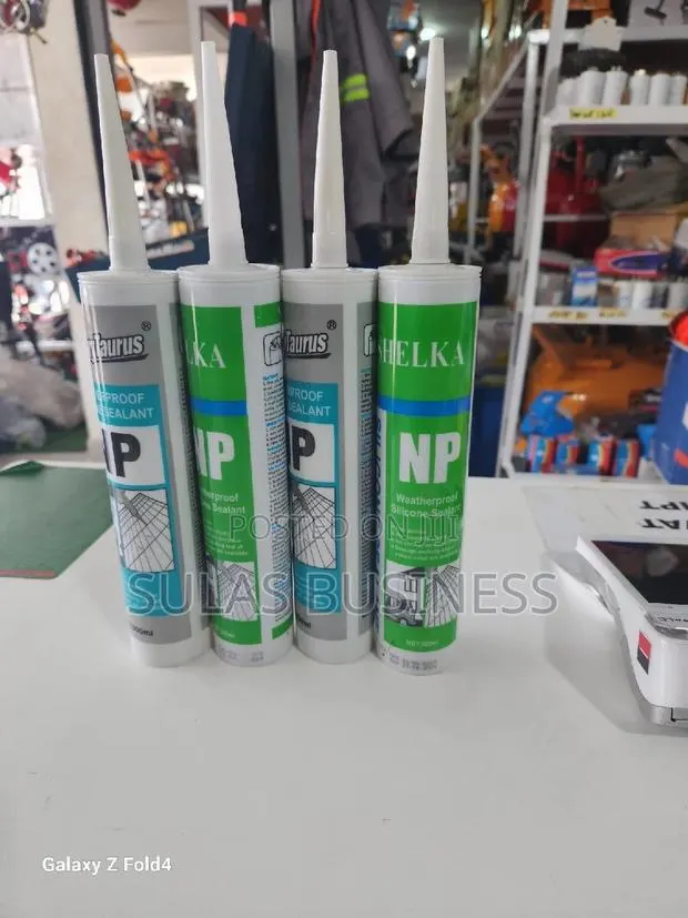 Silicone Sealant Weatherproof Type · Photo 1