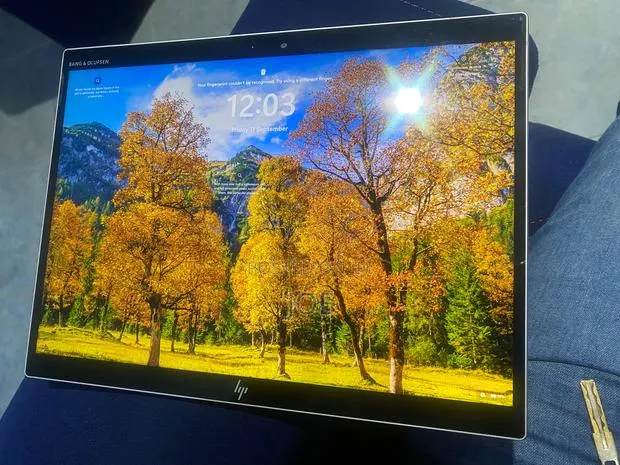 HP ElitePad 1000 G2 256 GB Silver · Photo 1