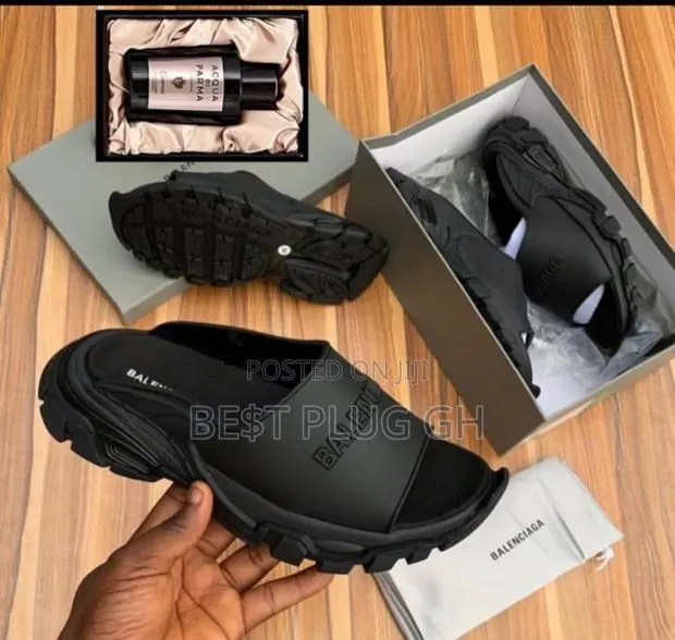 Balenciaga Track Slide · Photo 1