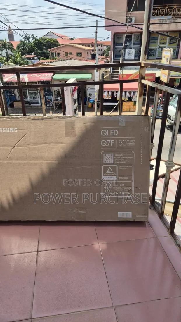 Dopest Samsung Tv 50inches Qled. · Photo 1