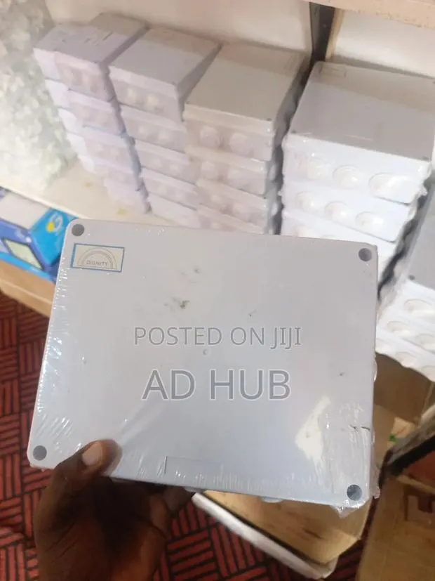 Waterproof Junction Box · Photo 1