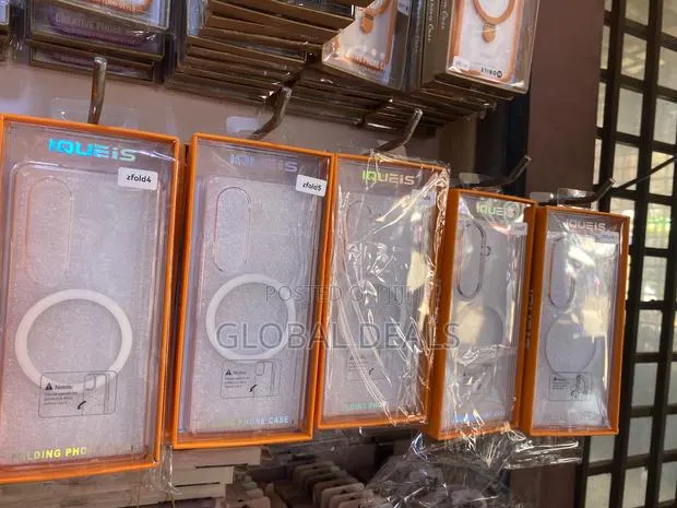 Samsung Galaxy Fold Transparent Covers · Photo 1
