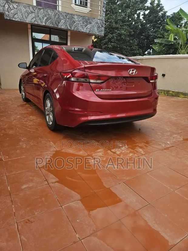 Hyundai Elantra Limited 2018 Red · Photo 1