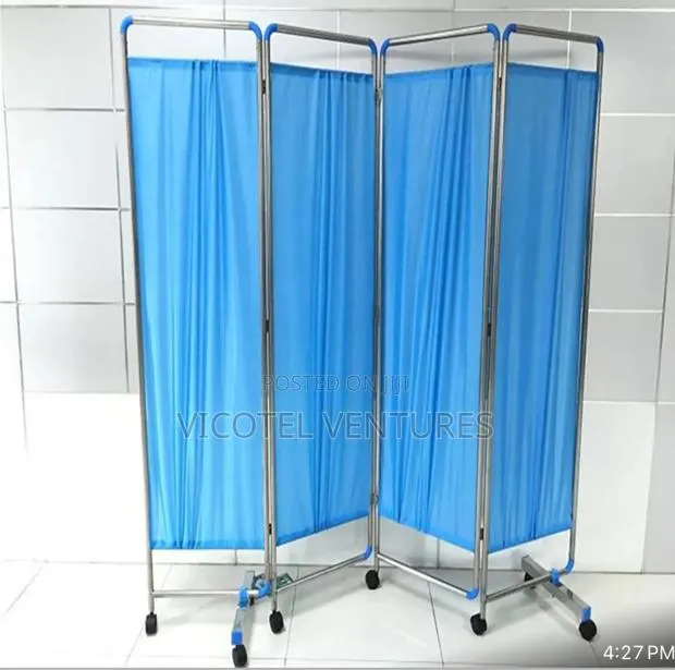 4 Fold Ward Screen · Photo 1