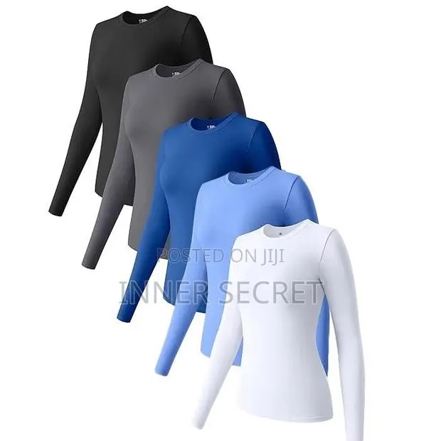 Round Neck Stretchy Top · Photo 1