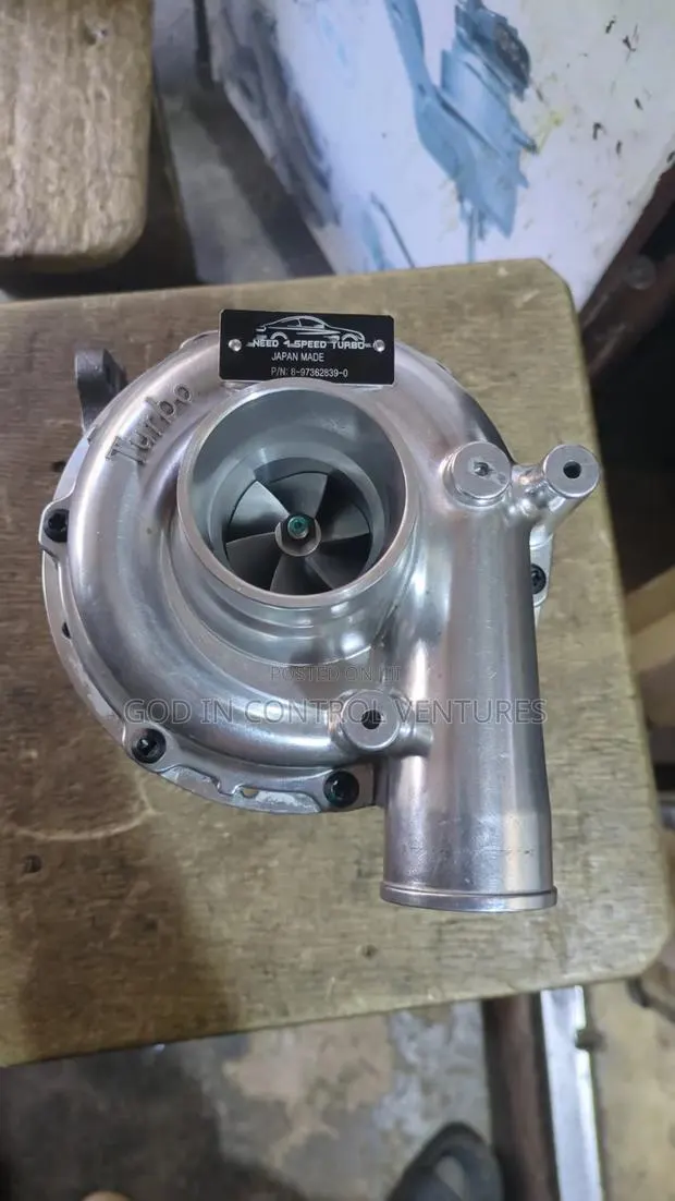 Isuzu 4HK1 Turbo · Photo 1