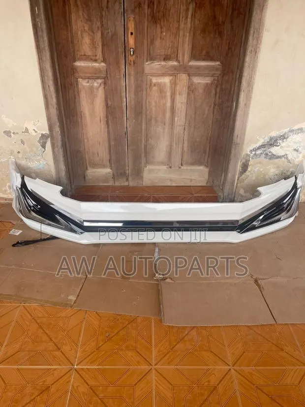 Toyota Landcruiser Prado 2010-2023 Spoiler · Photo 1