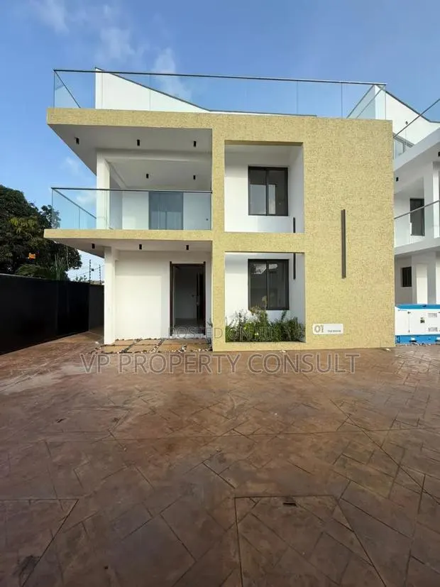 4bdrm Townhouse / Terrace in Lincoln School Area for rent · Photo 1