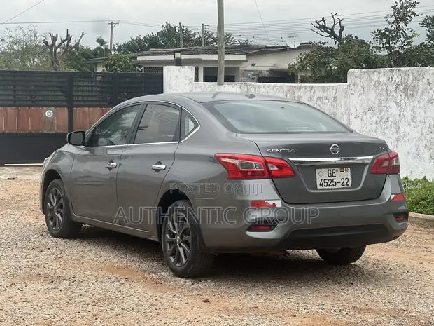 Nissan Sentra SV 2017 Gray · Photo 1