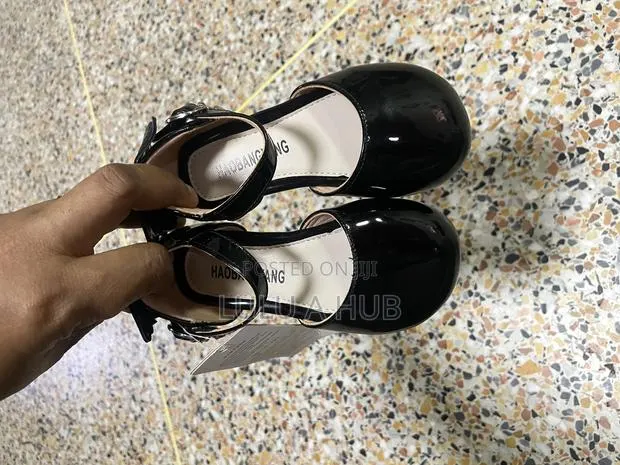 Baby Girls Shoes · Photo 1