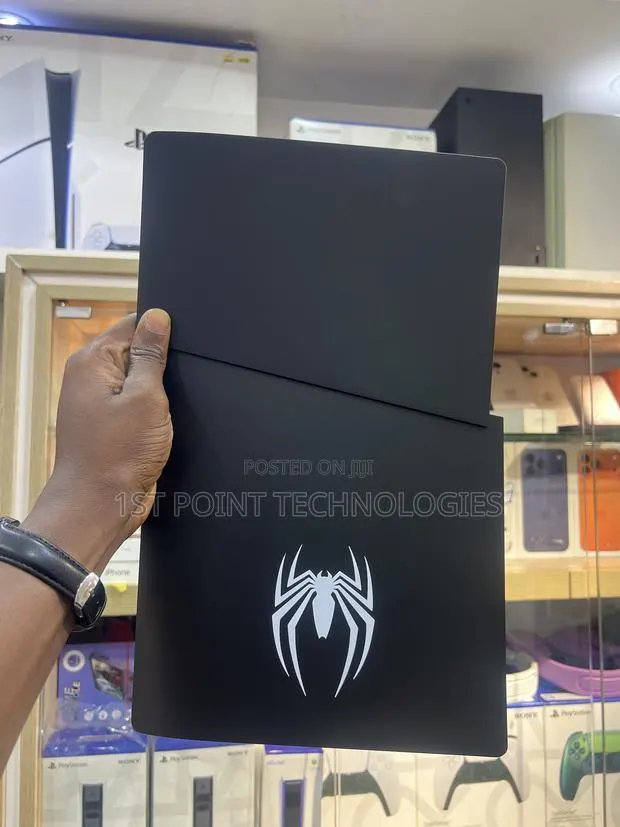 PS5 Slim Shell Covers · Photo 1