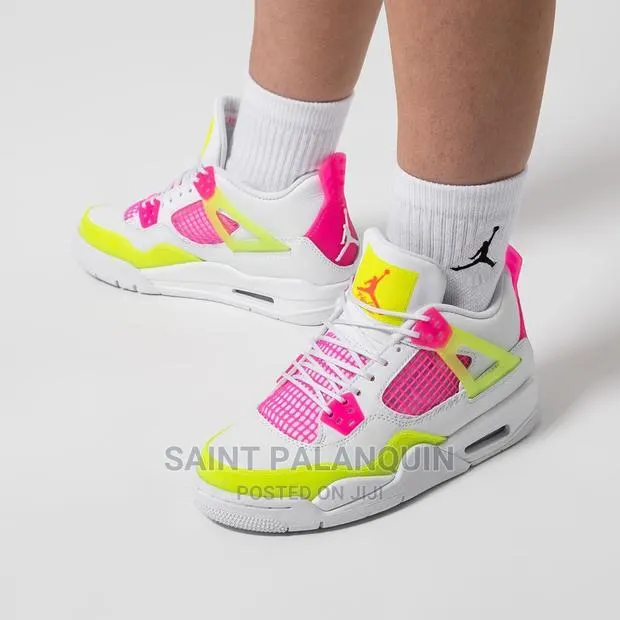 Air Jordan 4 Lemonade · Photo 1