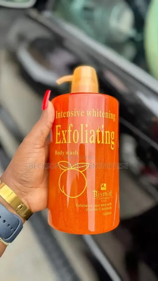 Intensive Exfoliating Shower Gel · Photo 1
