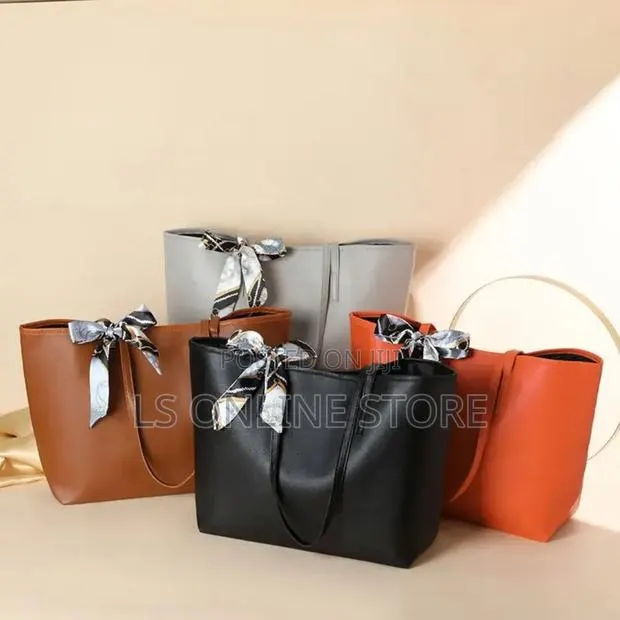 Spacious Bag · Photo 1