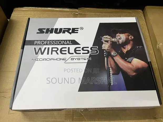 Shure U-3900 2 in 1 Mic Handheld · Photo 1