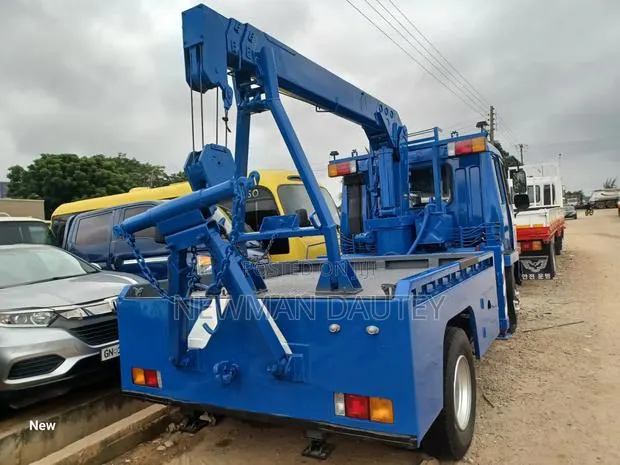 Towing Truck · Photo 1