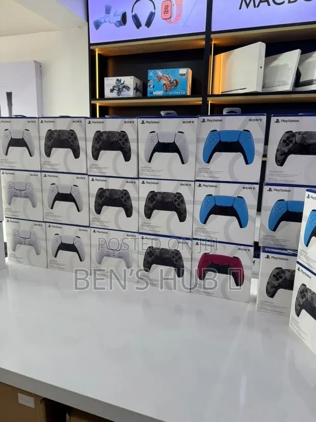 Brand New Ps5 Controllers · Photo 1