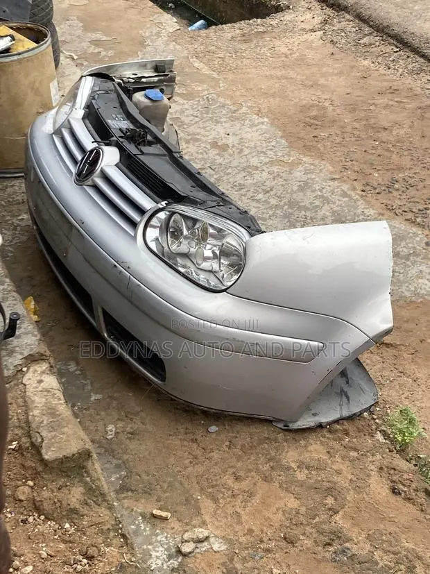 Golf 4 Front Cut · Photo 1