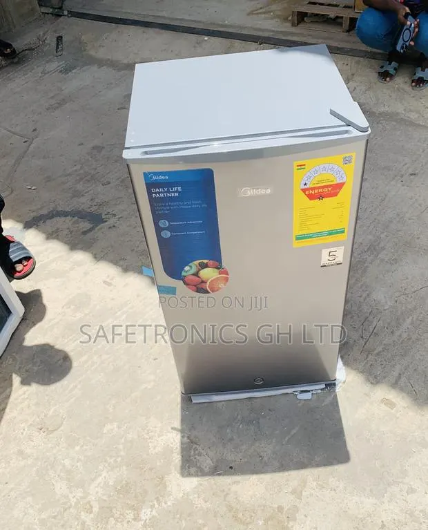 Super Fast Midea Single Door Table Top Refrigerator 93l · Photo 1