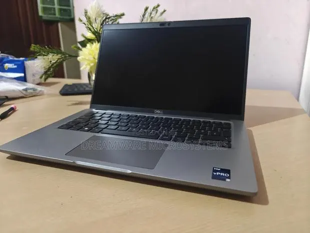 Laptop Dell Latitude 5440 1GB Intel Core i5 SSD 256GB · Photo 1