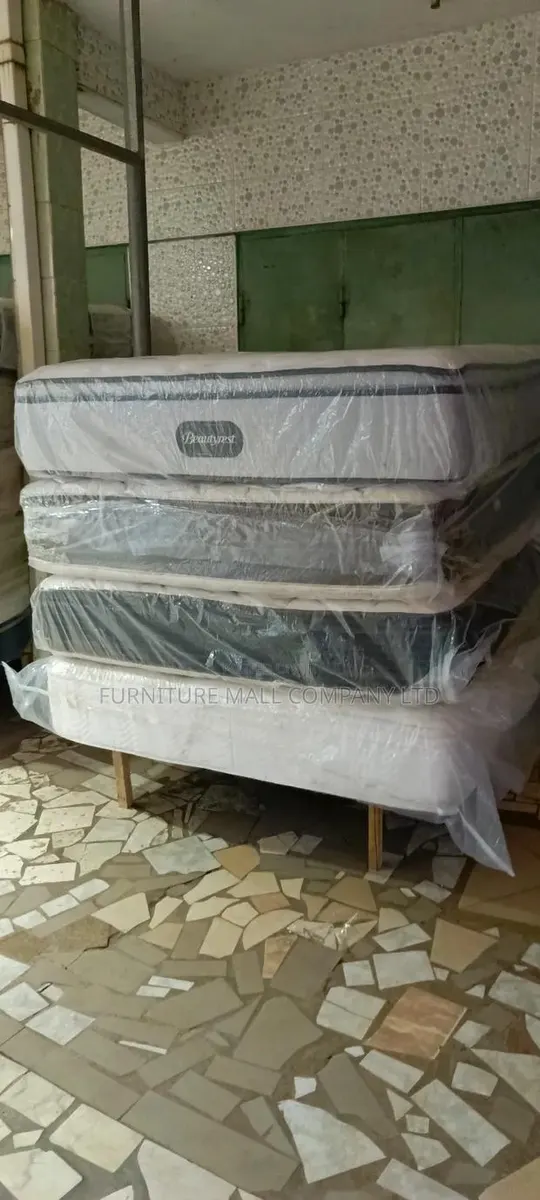 Solid Canadian 60x80 Queens Mattress . Fresh · Photo 1