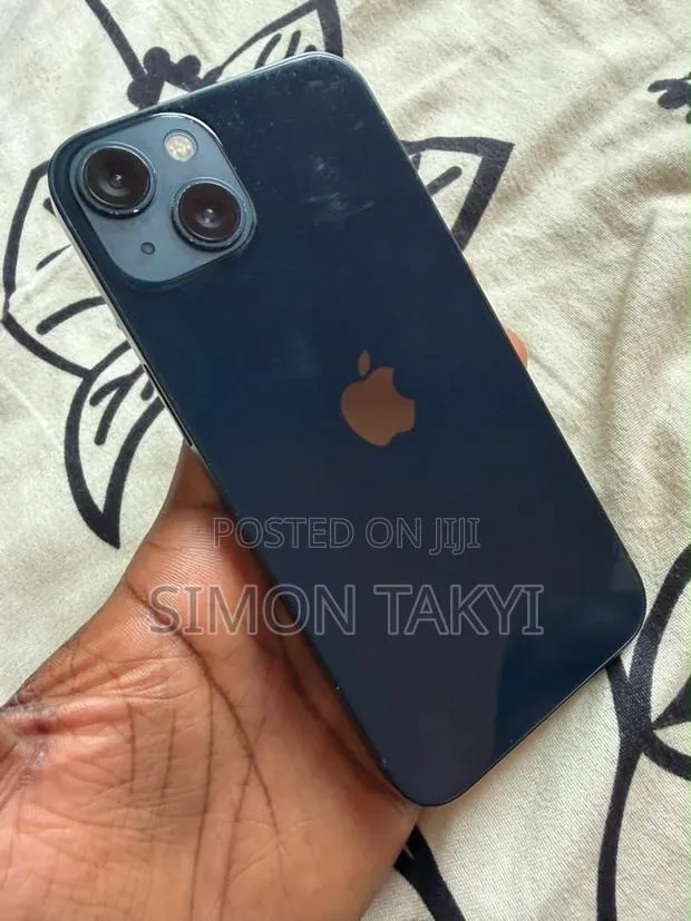 Apple iPhone 13 256 GB Blue · Photo 1