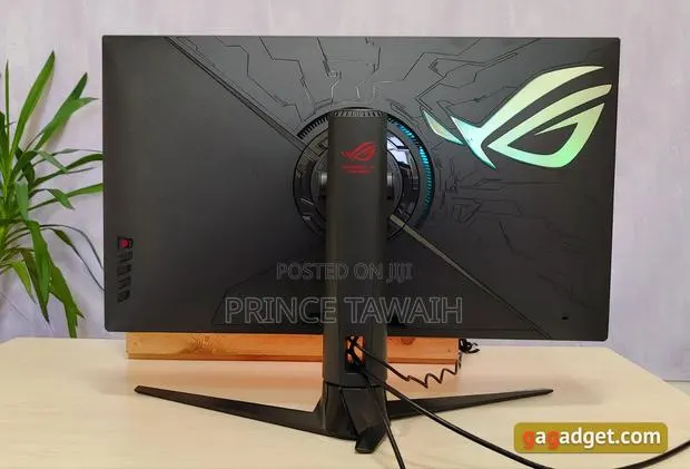 ASUS Rog Pg32uq Monitor · Photo 1