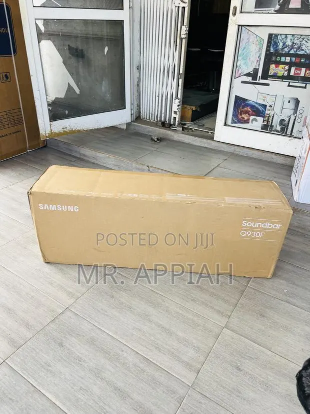 Super Sleek Samsung 9.1.4ch Wireless Bluetooth Sound Bar(Q930F) Black · Photo 1