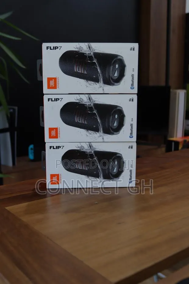 JBL - Flip 7 - Portable Waterproof and Drop-Proof Speaker - 2025 - · Photo 1