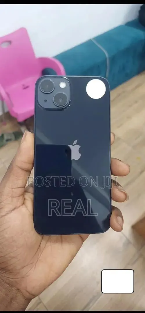 Apple iPhone 13 128 GB Black · Photo 1