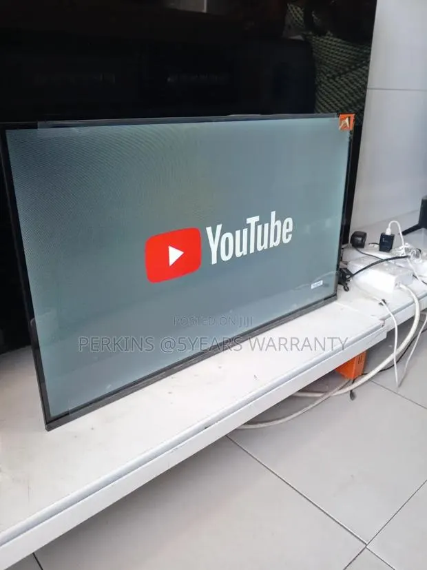 Quality TCL 32 Android Smart Tv · Photo 1