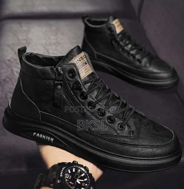 Variety of Sneakers · Photo 1