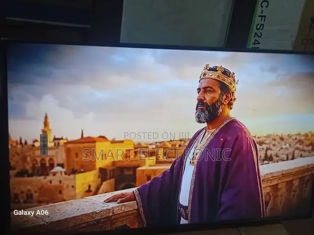Samsung 43” Digital Smart Tv With Rich Colors · Photo 1