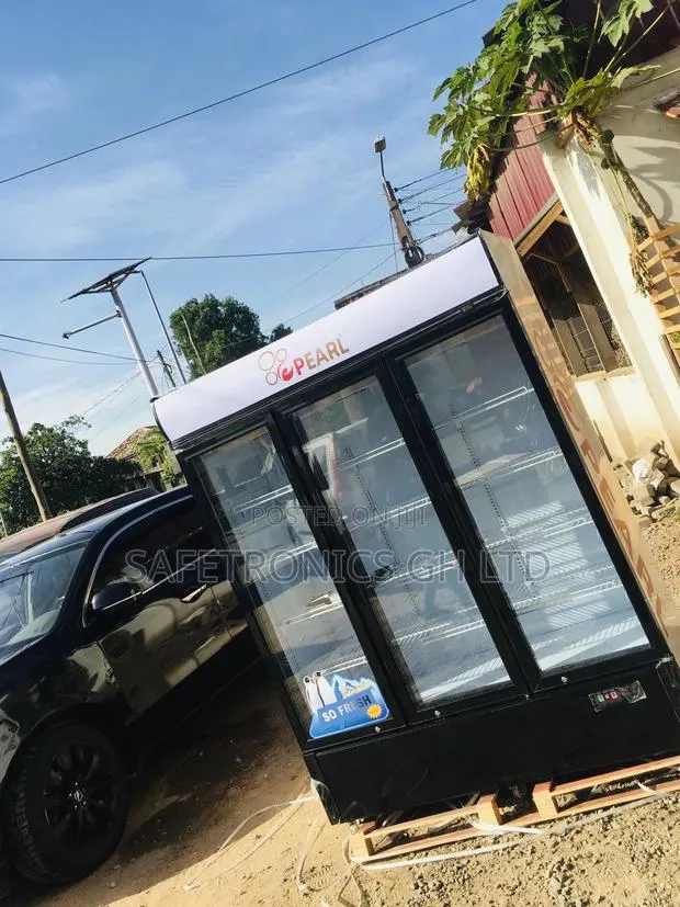 Display Pearl 950 Liters PVC-150 Glass 3 Doors Fridge · Photo 1