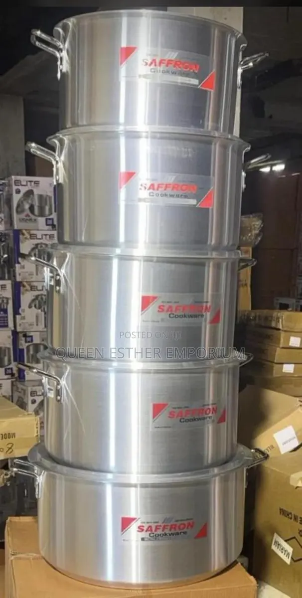 Aluminum Saucepan · Photo 1