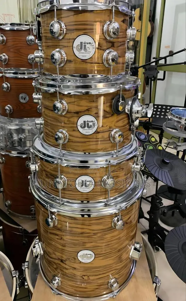 Dw Drumset (5set With 2cymbals) · Photo 1