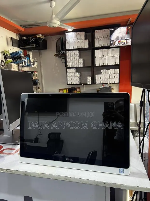 Desktop Computer Dell Inspiron 3000 8GB Intel Core i3 HDD 1T · Photo 1