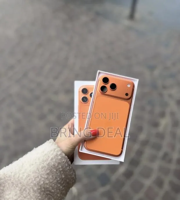 Apple iPhone 17 Pro 256 GB Orange · Photo 1
