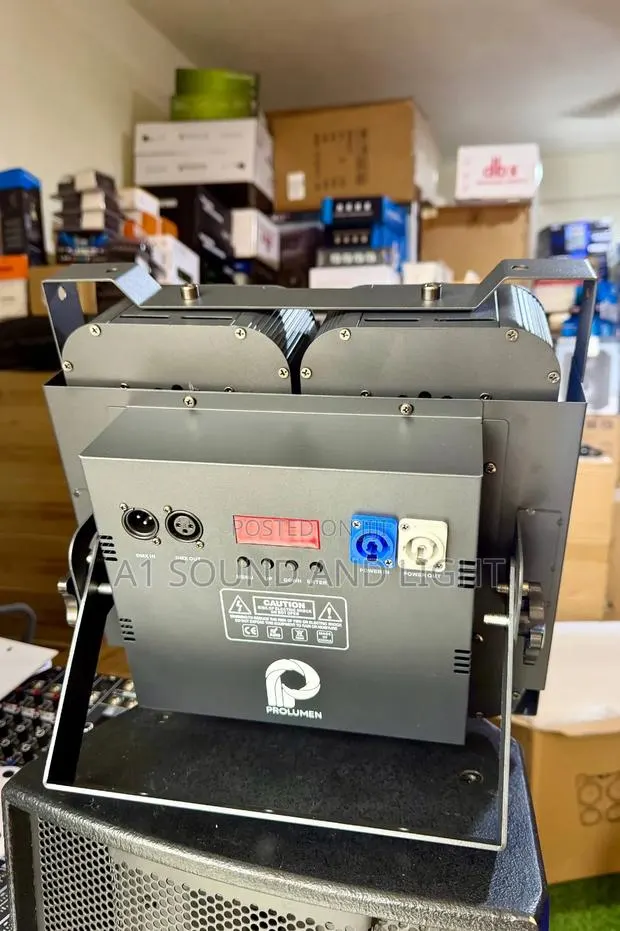 Prolumen 400 Watts COB Blinder Stage Light [High Grade] · Photo 2