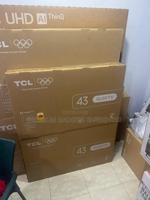 TCL Qled Google Tv With Cast 43" HDR , FHD 43s5k 2025 · Photo 2