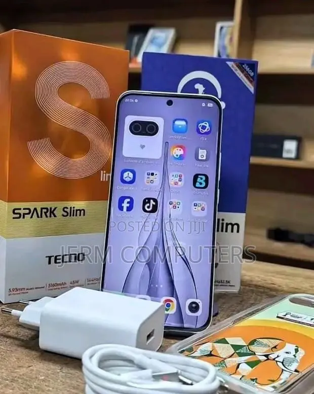 New Tecno Spark Slim 256 GB White · Photo 1