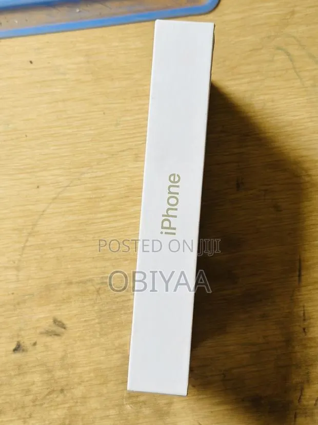 New Apple iPhone 15 Pro Max 256 GB White · Photo 1