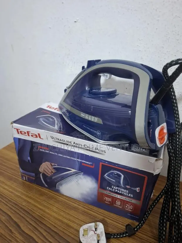 Tefal Ultraglide Powerful 2800w Steam Iron From Uk · Photo 1