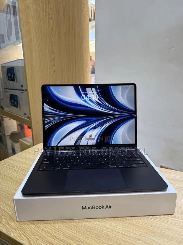 New Laptop Apple MacBook Air 2023 M2 8GB Apple M2 SSD 256GB · Photo 3