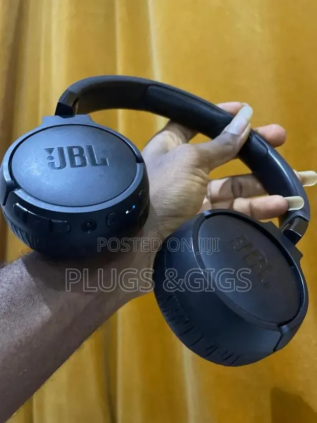 JBL Tune 670nc Noise Cancelling · Photo 1
