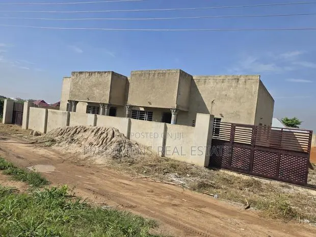 4bdrm Apartment in Fredimens Real, Afigya-Kwabre for sale · Photo 1
