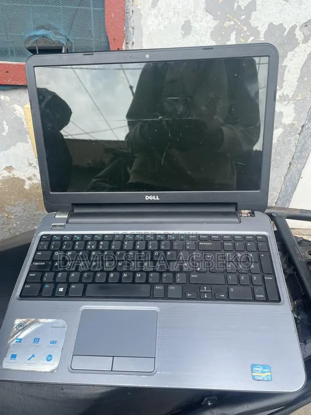 Laptop Dell Inspiron 15 4GB Intel Core i5 HDD 500GB · Photo 1