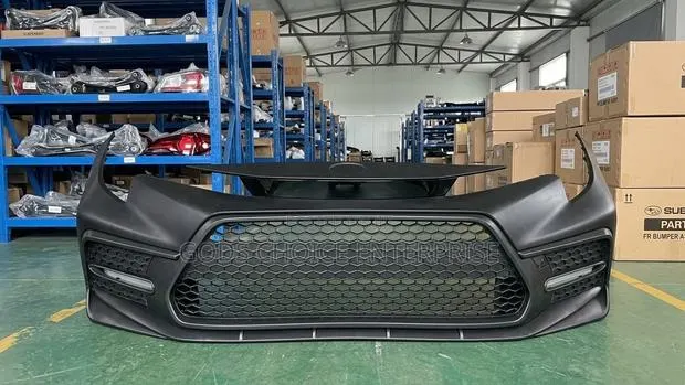 Complete Front Bumper Corolla 2019-2020-2021 SE · Photo 1